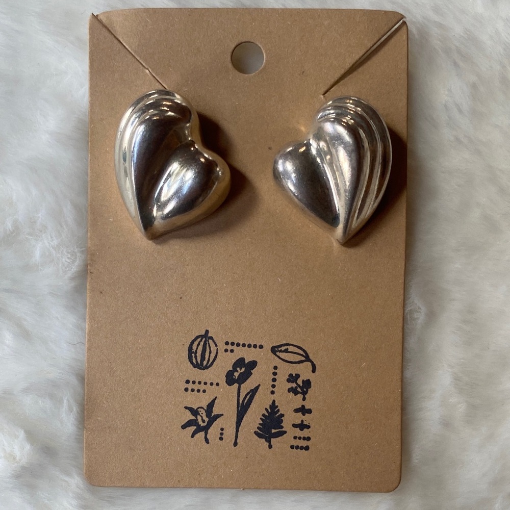 Airess Sterling 925 Silver Sculpted Heart Puffed Pierced Earrings